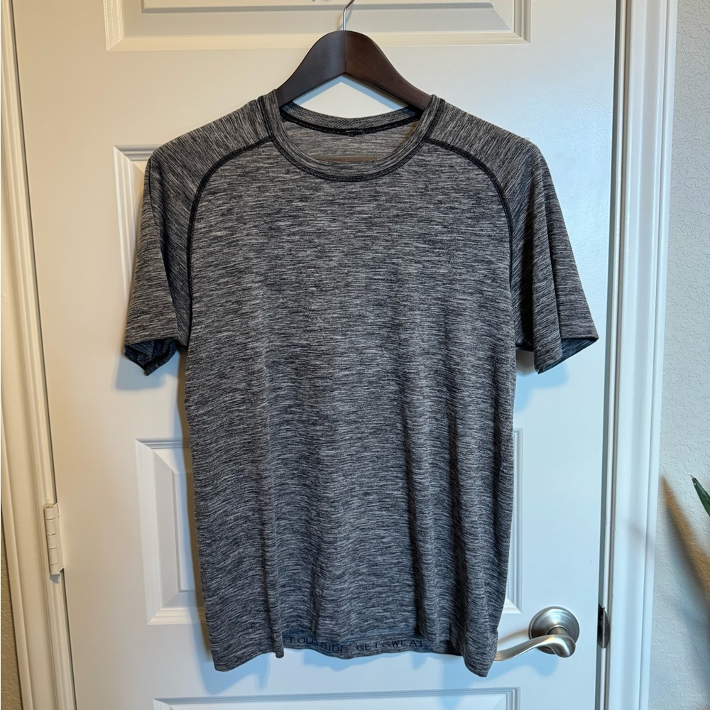 lululemon - metal vent breeze, grey & black, medium